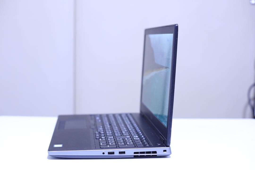 Windowsノート本体 precision 7530 i7 8750H quadrp p3200 4K