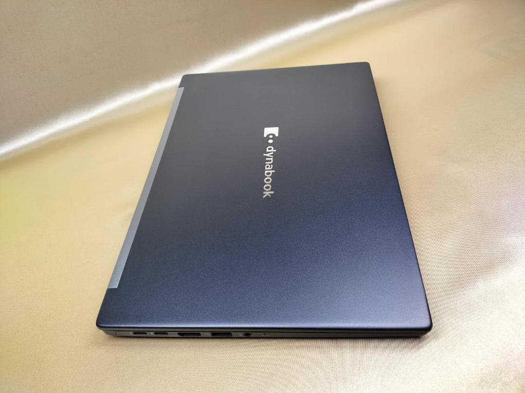 東芝　Dynabook G83/KW　高性能　2023年モデル(K-225)