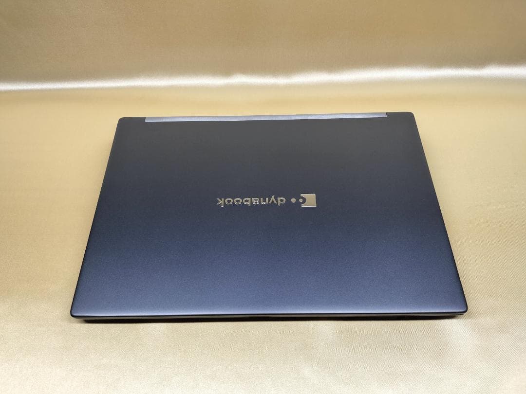 東芝　Dynabook G83/KW　高性能　2023年モデル(K-225)