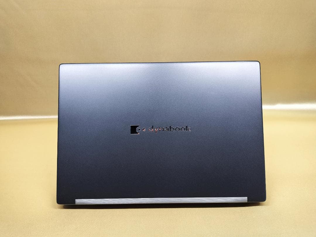 東芝　Dynabook G83/KW　高性能　2023年モデル(K-225)