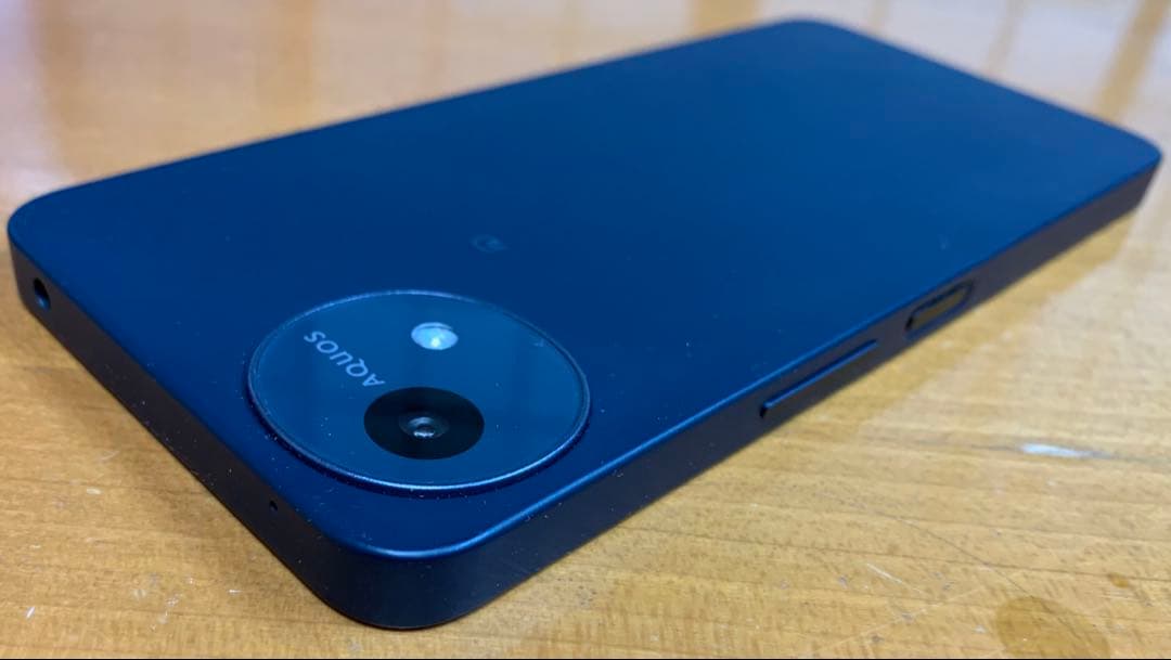 AQUOS wish4 SH-52E ブラック