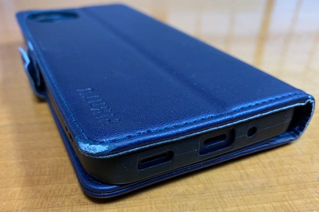 AQUOS wish4 SH-52E ブラック