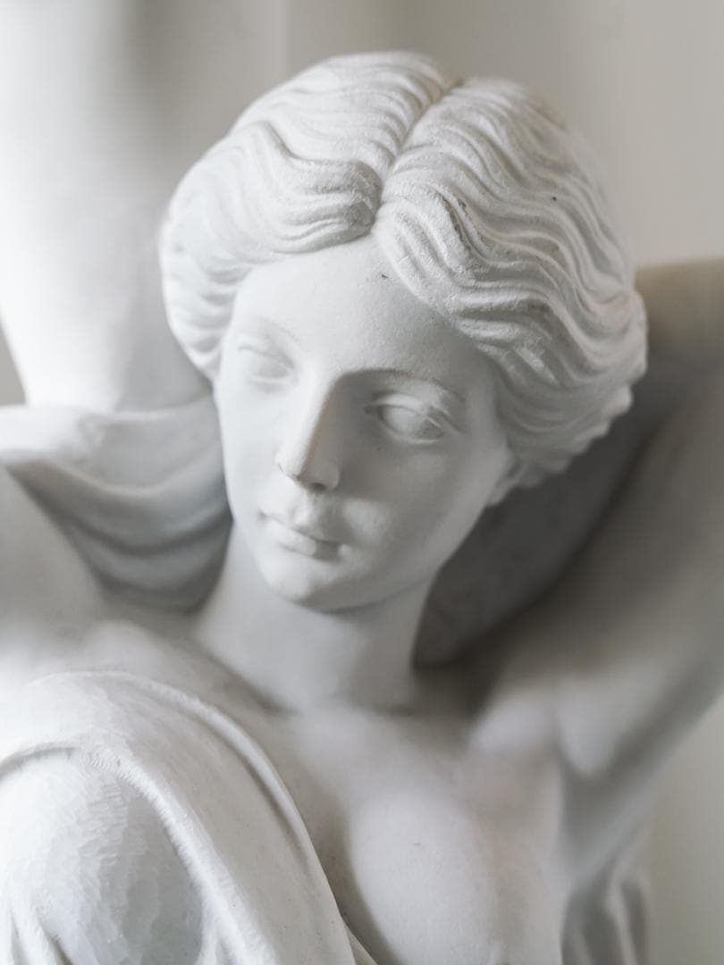 希少 イタリア\"DAL TORRIONE\" 水瓶を持つ女神 石膏像 アンティーク