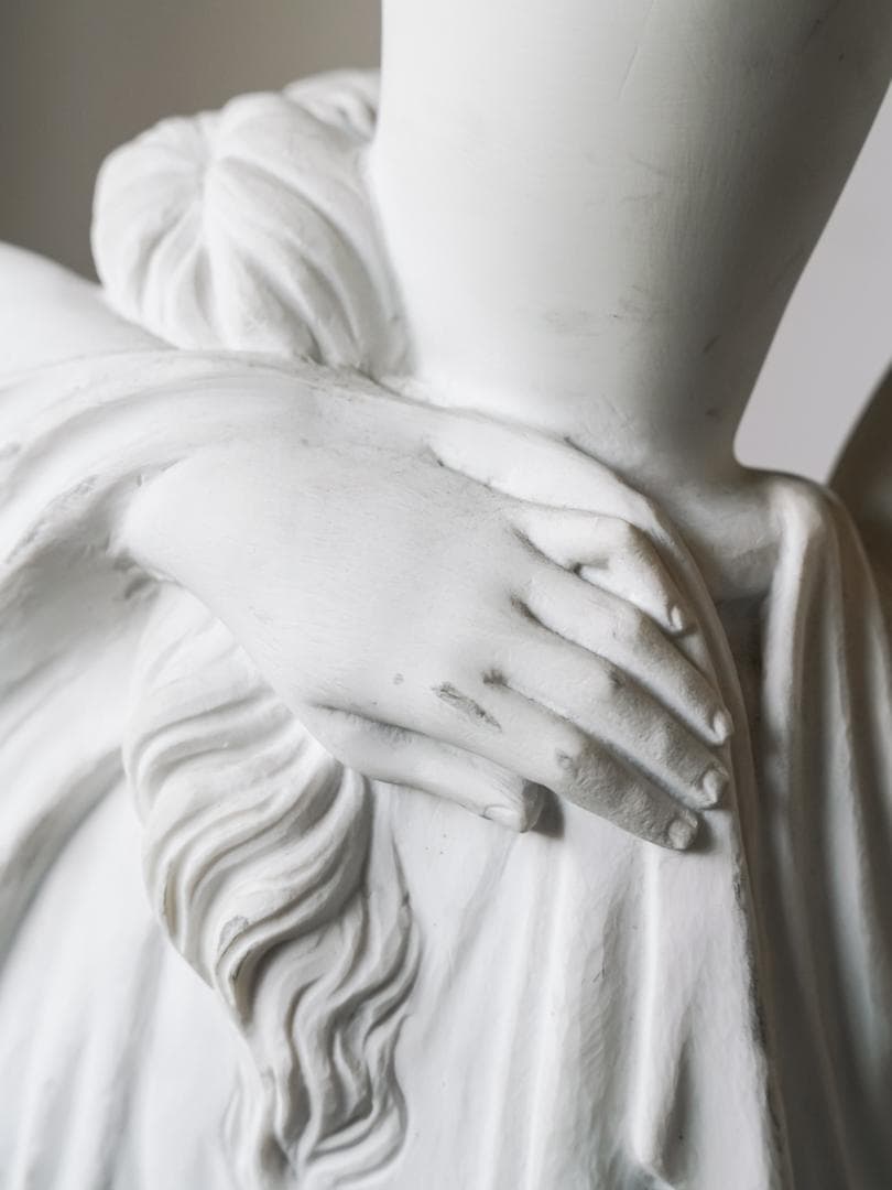 希少 イタリア\"DAL TORRIONE\" 水瓶を持つ女神 石膏像 アンティーク