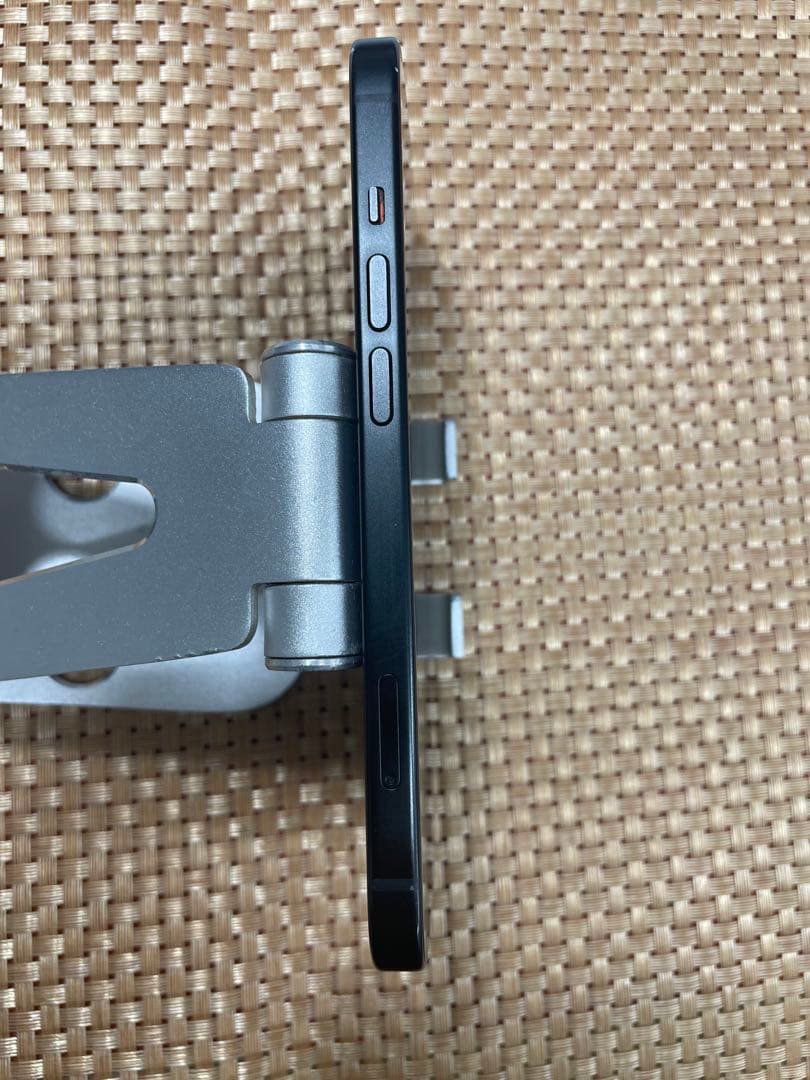 iPhone 15 128 GB ブラックSIMフリー【8124】