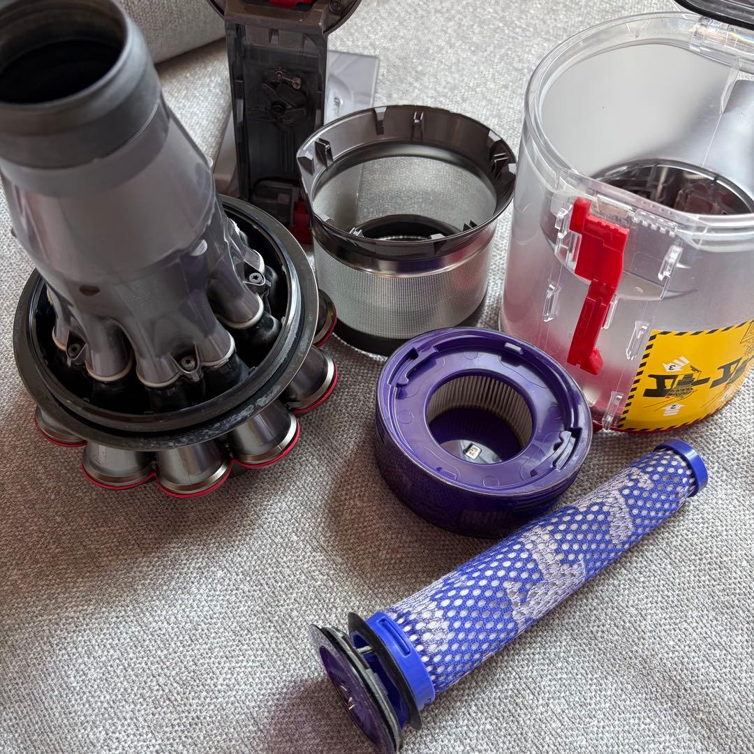 Dyson v8 slim sv10k 本体と付属品 BATT良好