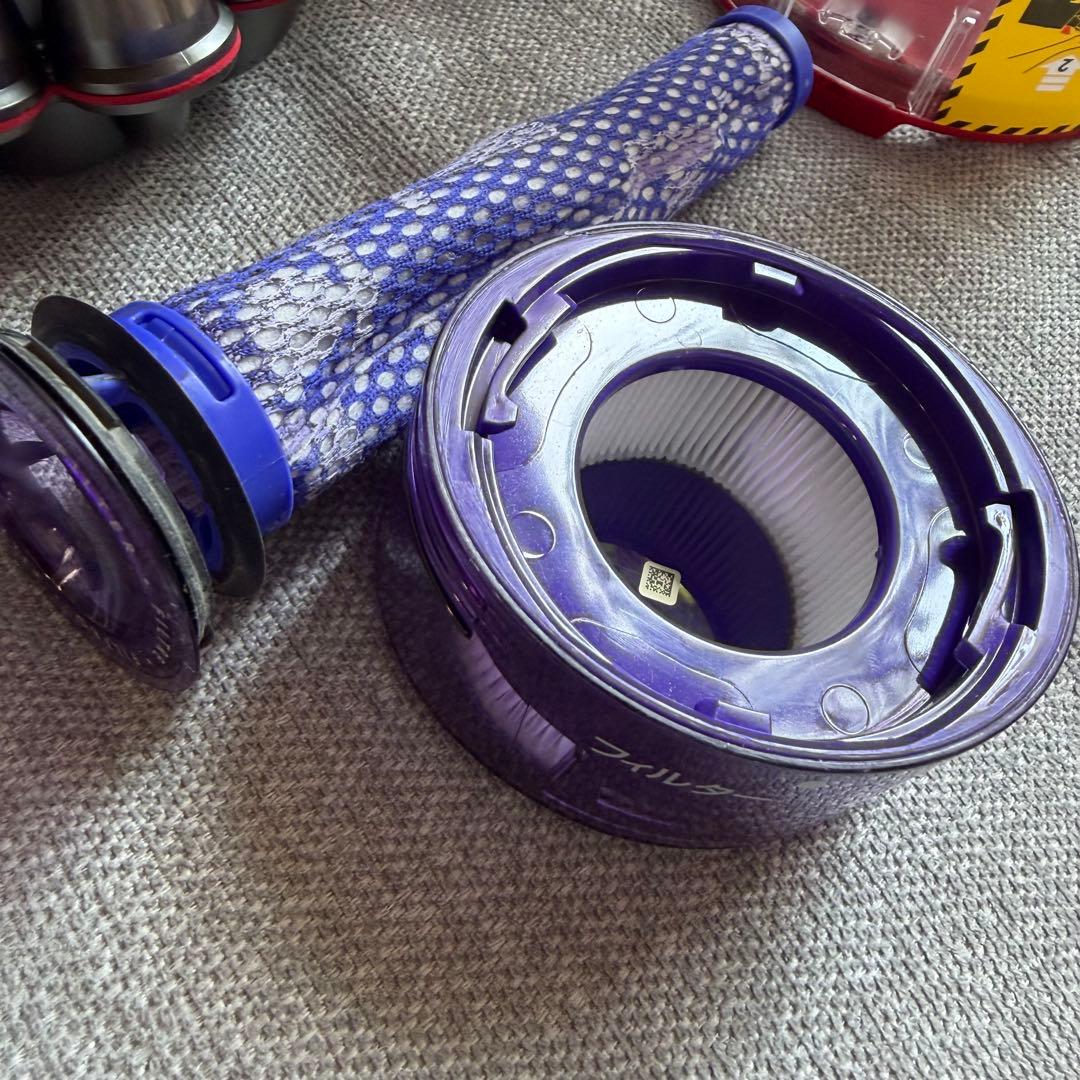 Dyson v8 slim sv10k 本体と付属品 BATT良好