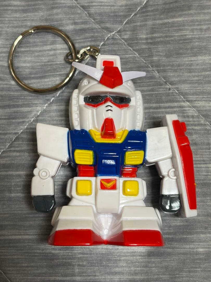 ガンダム 目が光る貯金箱 胸像バンク フィギュアコレクション キーホルダー