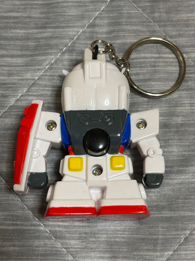 ガンダム 目が光る貯金箱 胸像バンク フィギュアコレクション キーホルダー