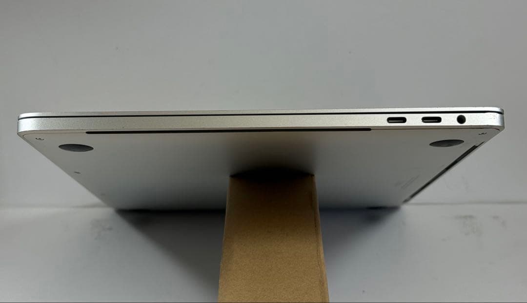 Apple MacBook Pro 13（2019 ?） ― ジャンク品