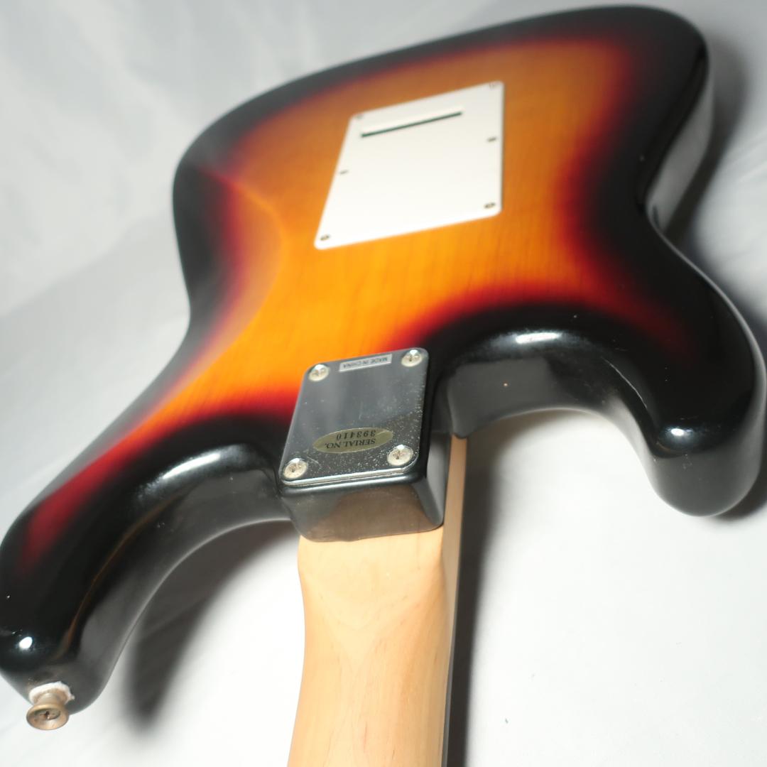 BUSKER'S ストラトキャスタータイプ エレキギター 3トーンブラウン