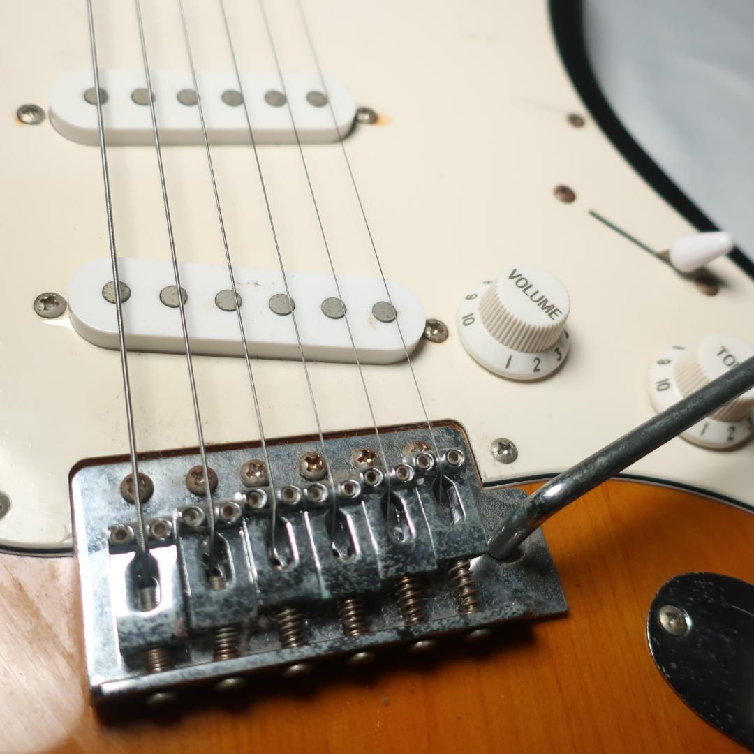 BUSKER'S ストラトキャスタータイプ エレキギター 3トーンブラウン