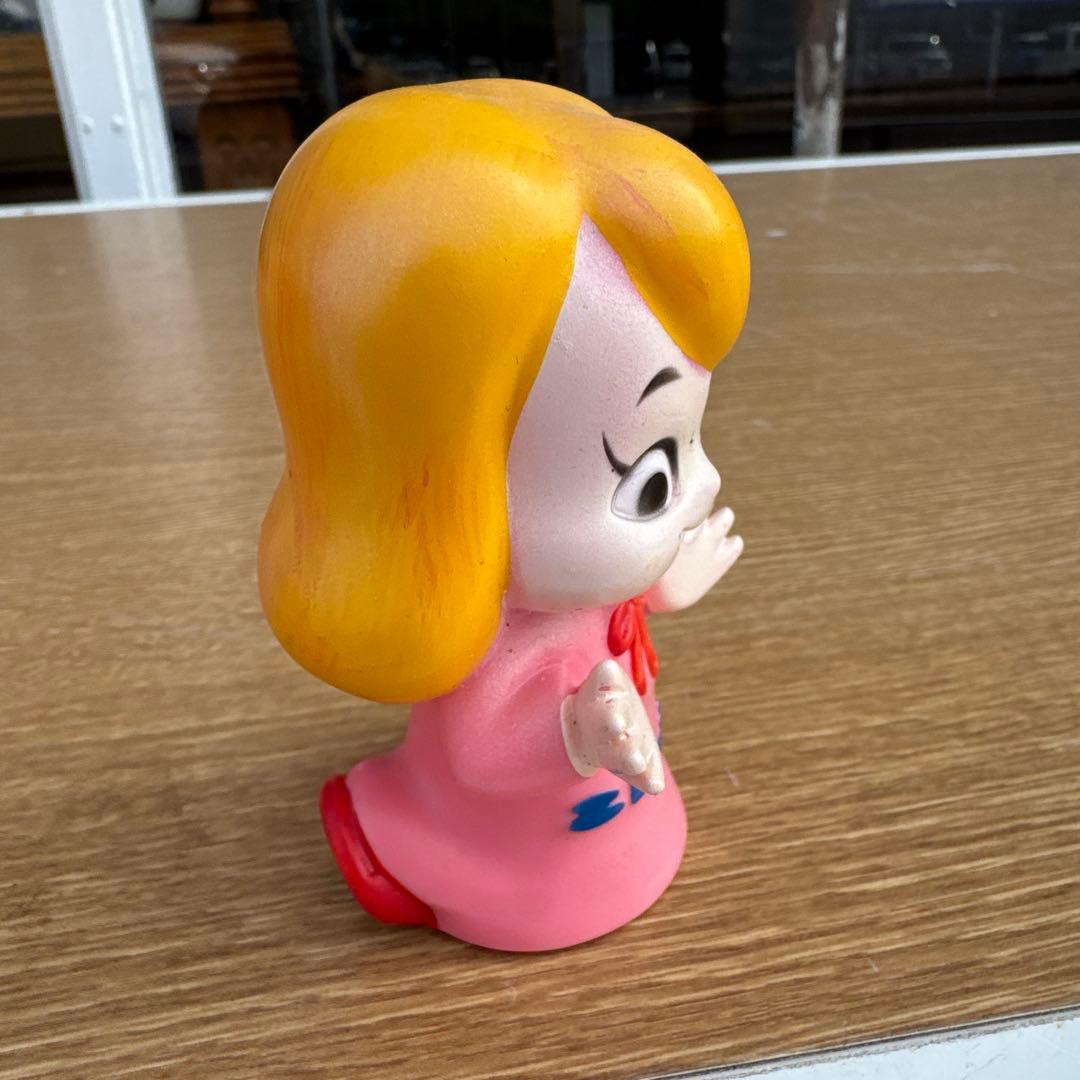 鈴*蘭様 昭和レトロ　エビーちゃん　貯金箱 ピンク　ソフビ