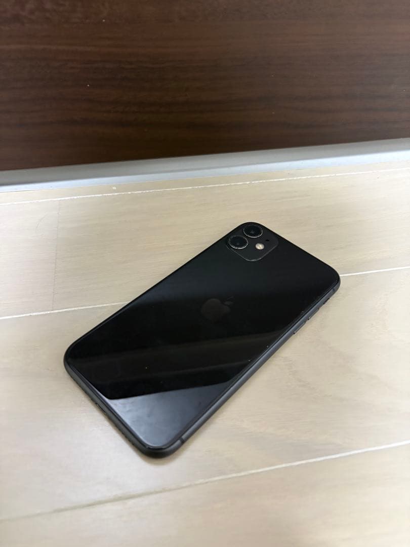 iPhone 11 ブラック　64GB SIMフリー