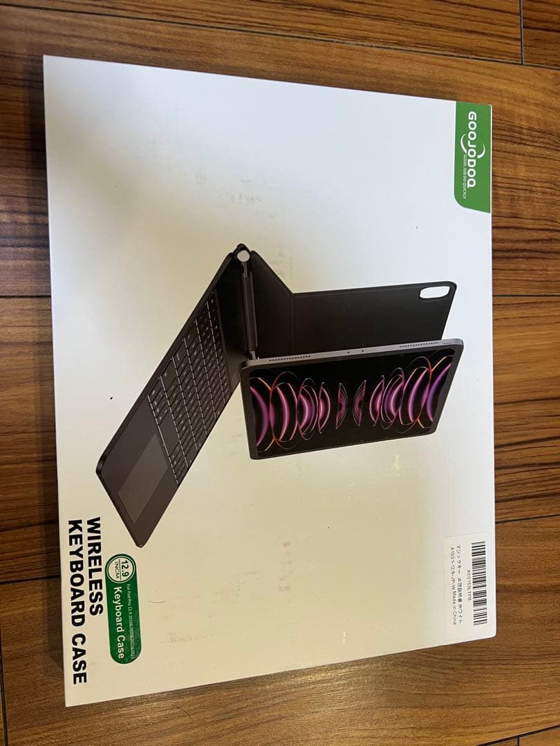 magic key board風カバーケース　美品　ほぼ純正
