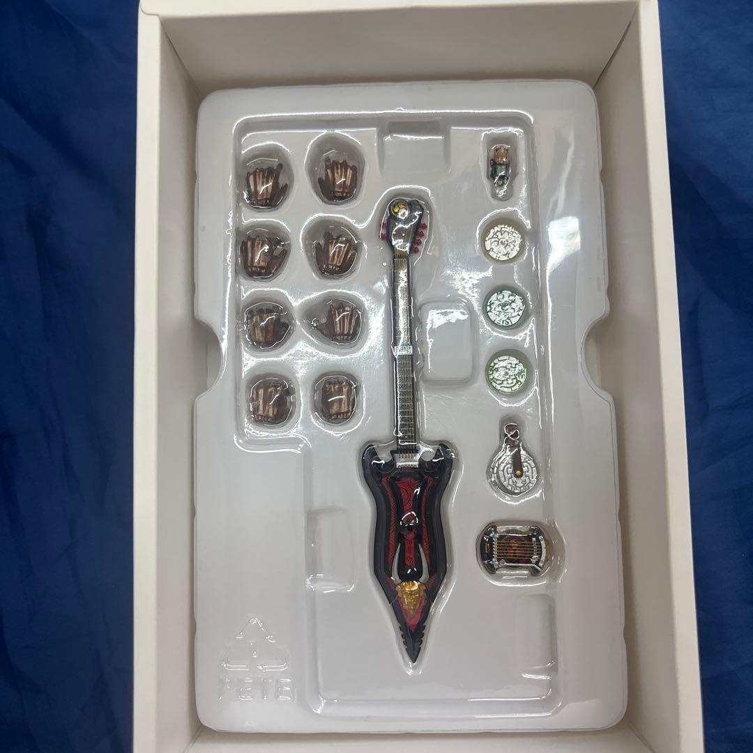 真骨彫仮面ライダー響鬼