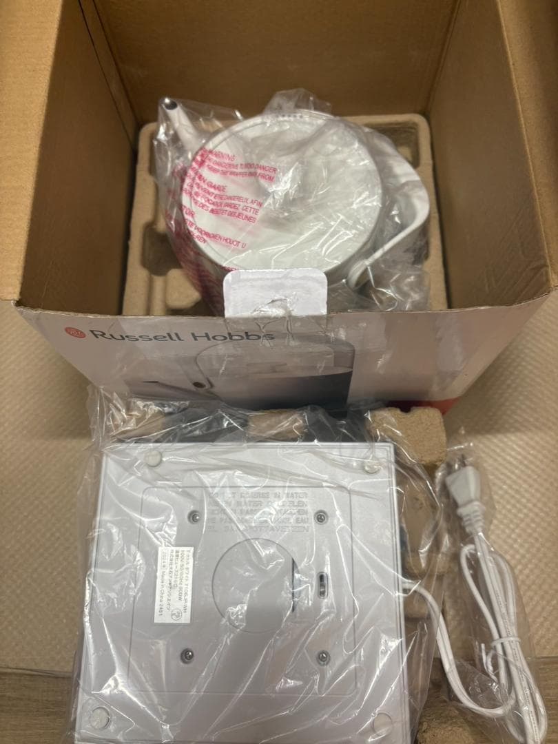 新品未使用 大石アンドアソシエイツ ラッセルホブス 電気ケトル ホワイト