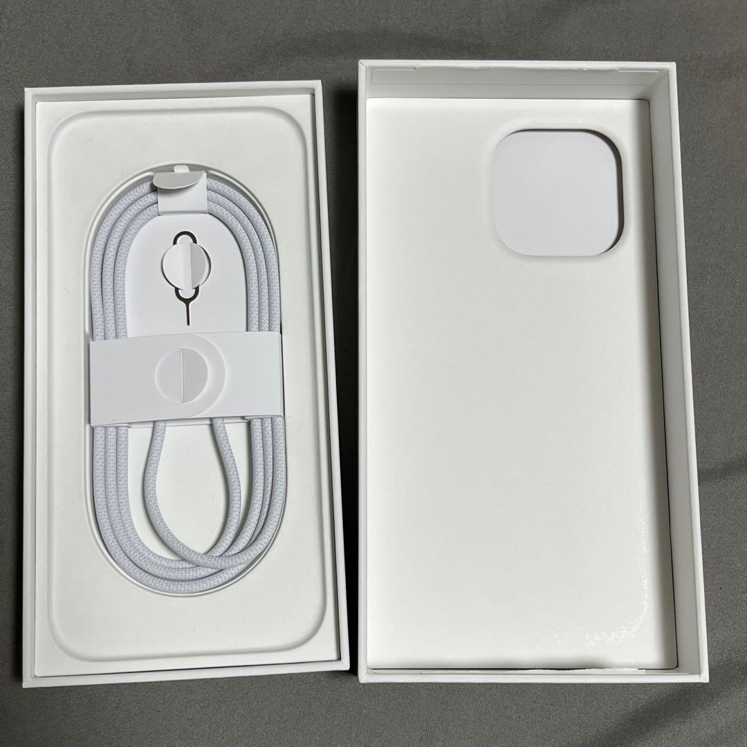 iPhone 16 Pro Max 256GB ナチュラルチタニウム
