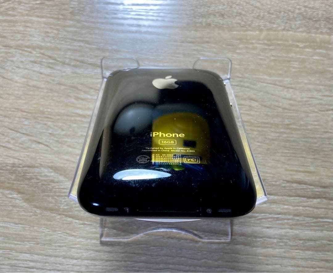 【完動品実用】 iPhone3GS 16GB SIMフリー iPhone 3GS