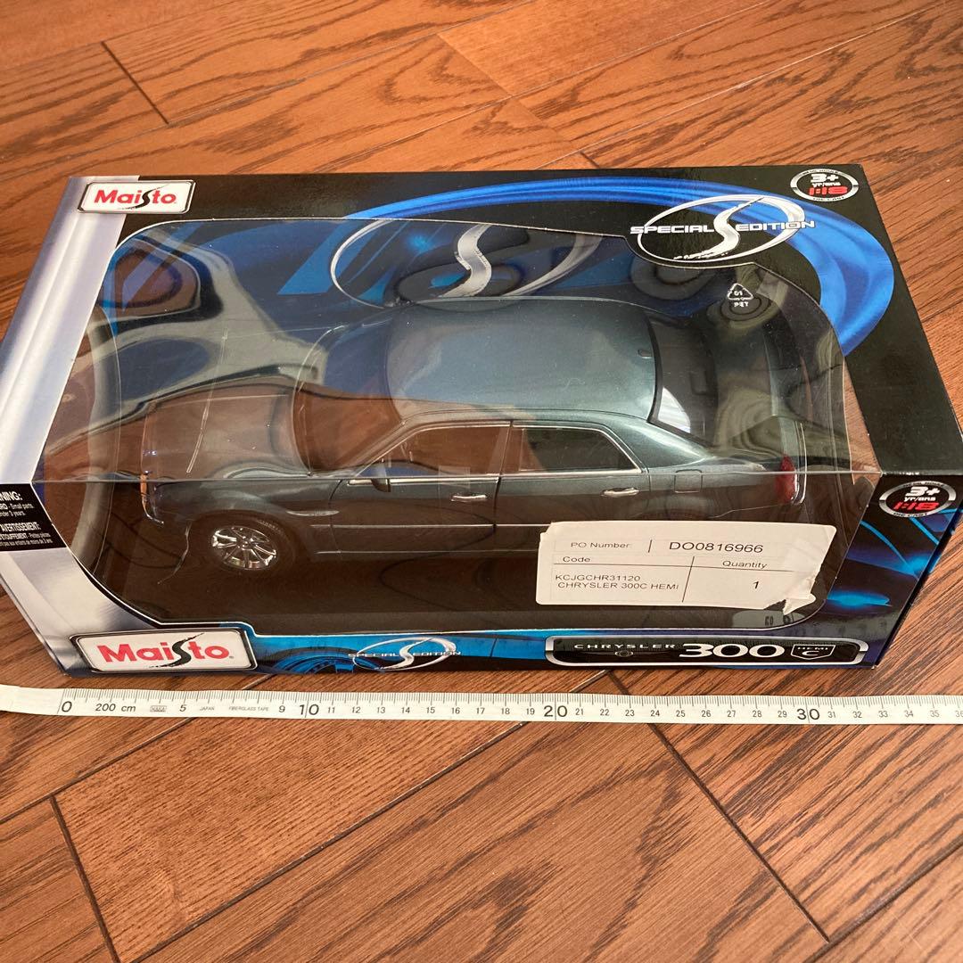 マイスト　クライスラー　300C 1/18 ミニカー