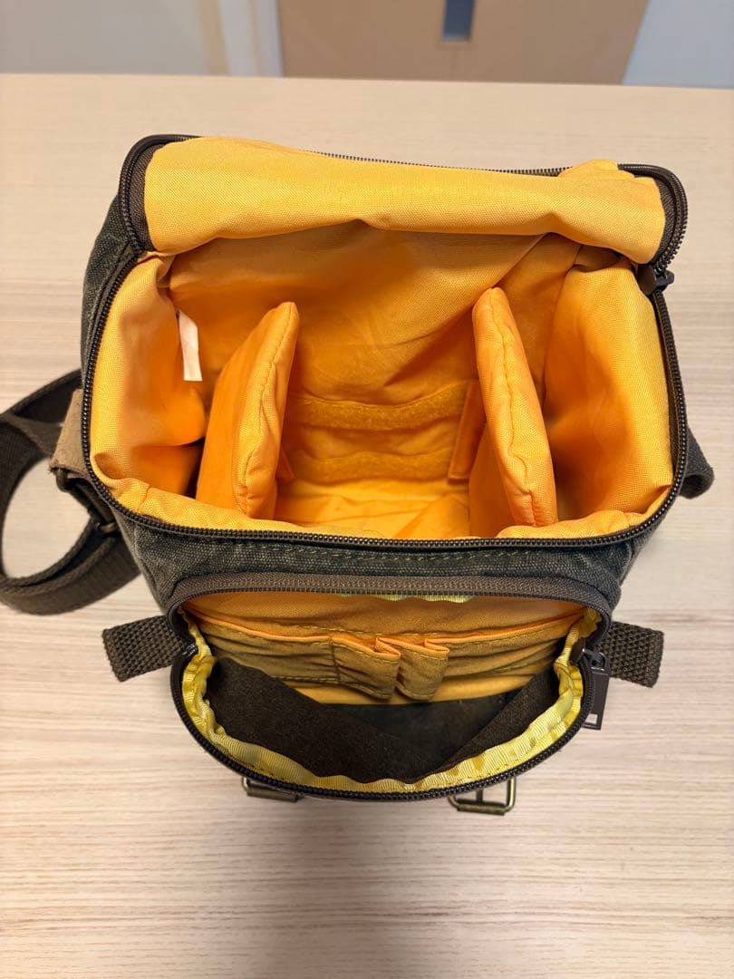 Nikon D7000 レンズ他付属品一式　デジタル一眼レフ　キャリーバッグ付