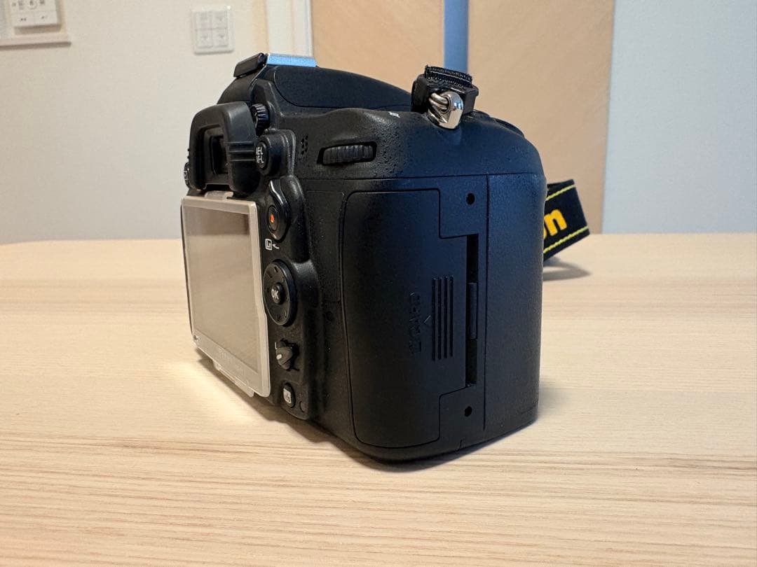 Nikon D7000 レンズ他付属品一式　デジタル一眼レフ　キャリーバッグ付