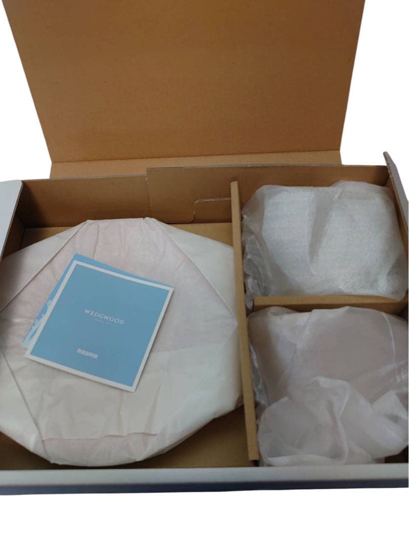 ウェッジウッド フェスティビティ プレート&マグ　スクエアボウル