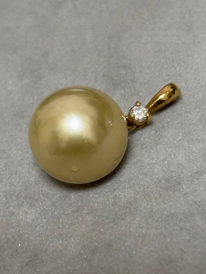 ペンダントトップ　K18 トップ　真珠　パール　12mm ダイヤ