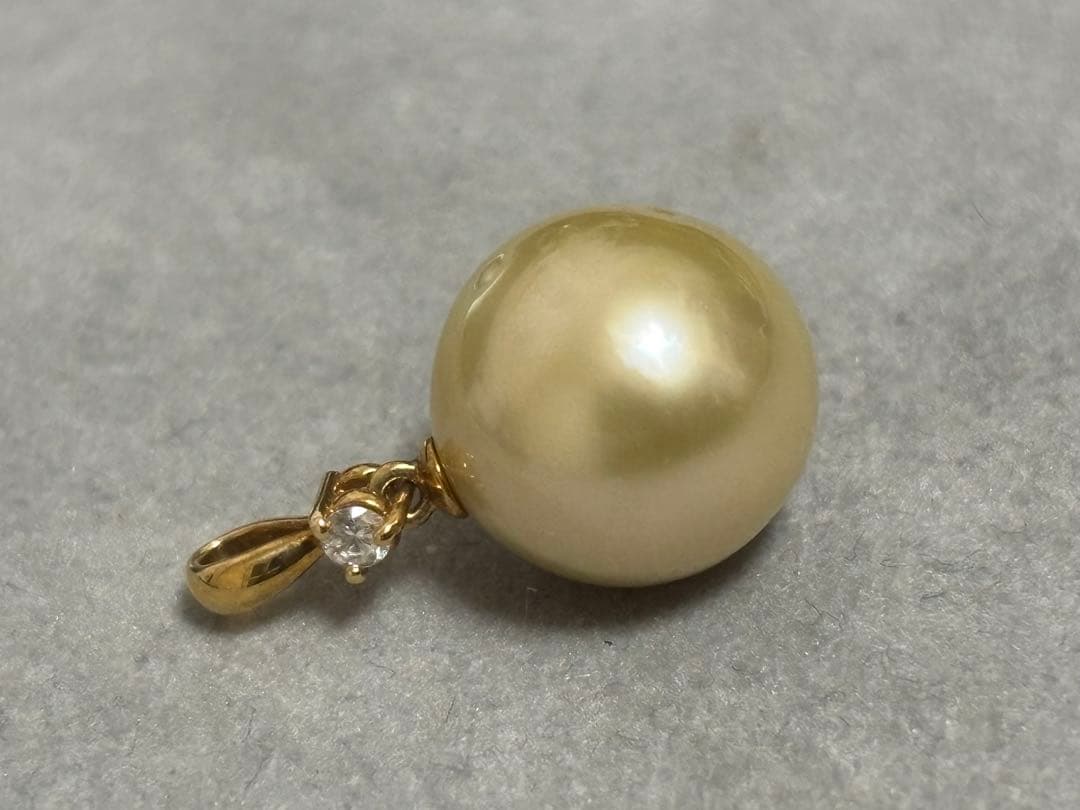 ペンダントトップ　K18 トップ　真珠　パール　12mm ダイヤ
