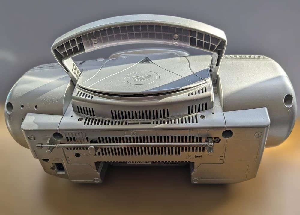 【中古】SHARP MD/CDラジカセ MD-F220-S　※リモコンなし