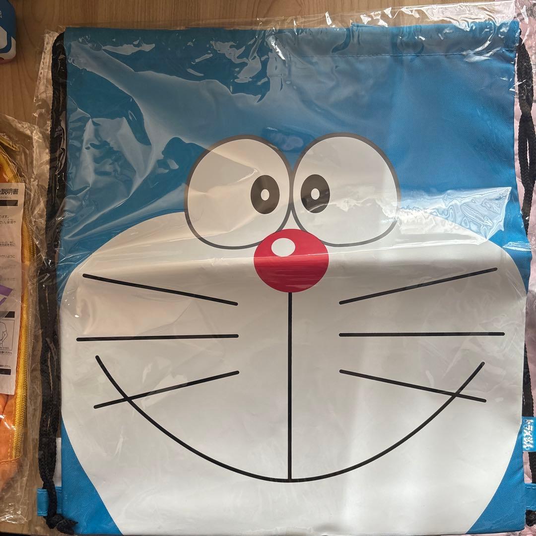 ドラえもん　貯金箱　ギフトセット　ハッピーセットおもちゃ　空缶　バッグ　まとめ