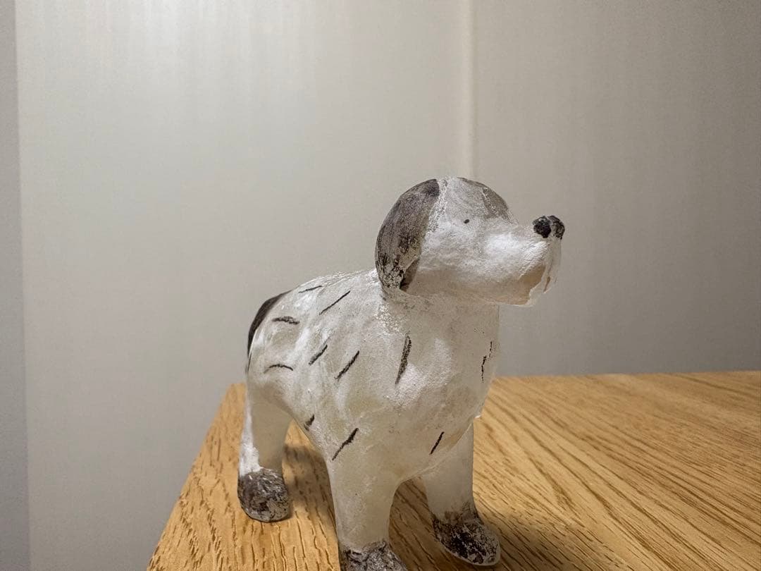 安達知江　犬　ガラスオブジェ