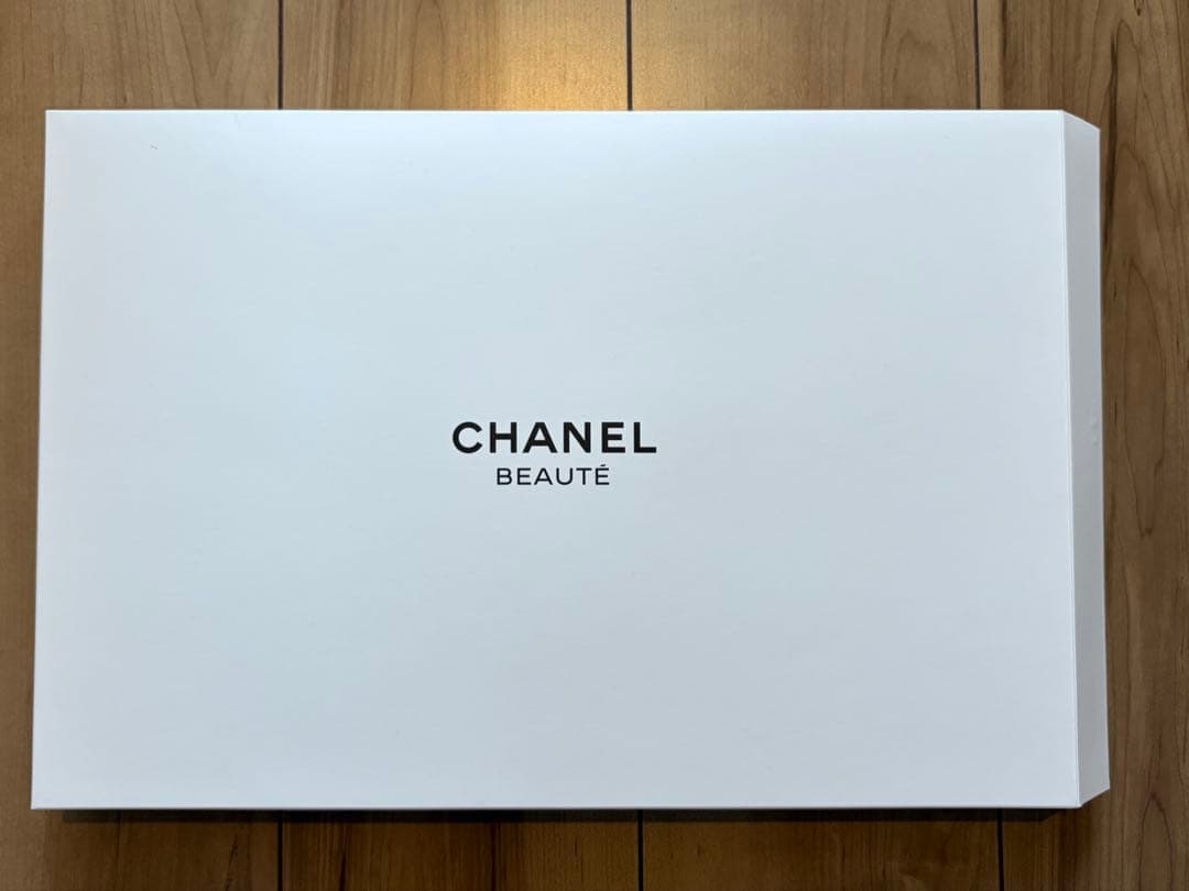 新品未使用品,CHANEL BEAUTE ブラックPCケース