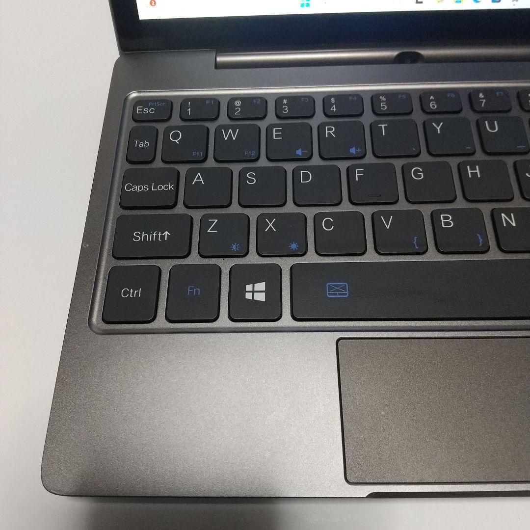 GPD P2 MAX Windows11 メモリ16GB CPU8100Y