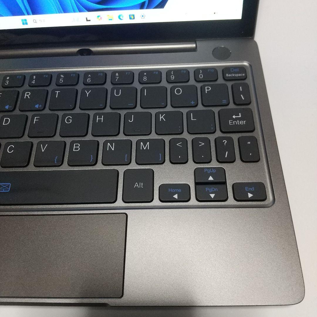 GPD P2 MAX Windows11 メモリ16GB CPU8100Y