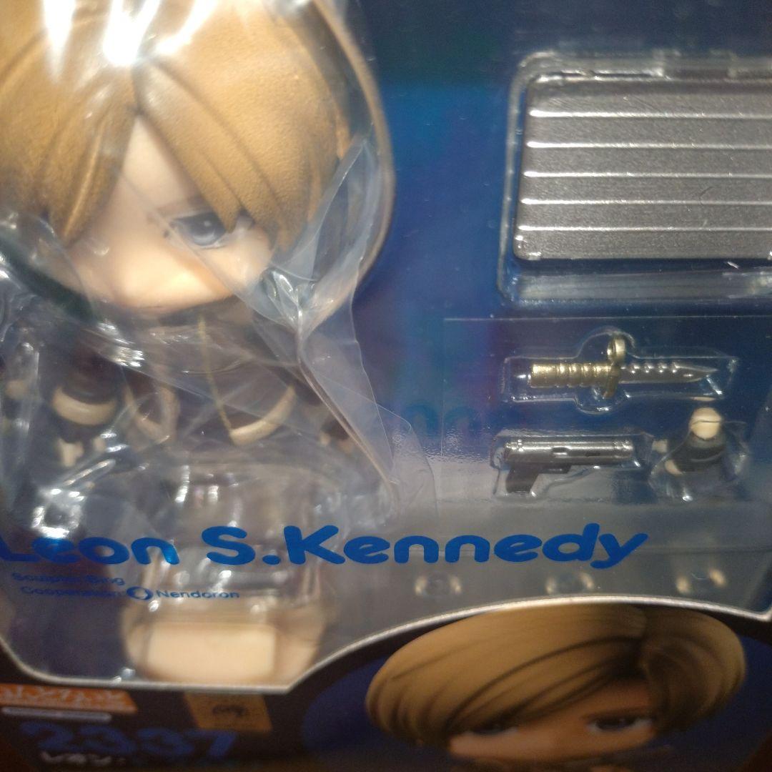 バイオハザード　RE:4 レオン・S・ケネディ　ねんどろいど　フィギュア