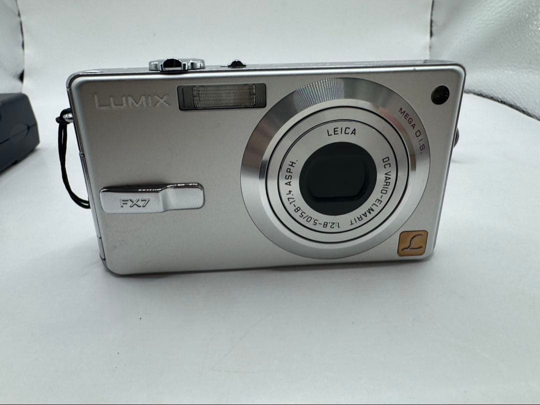 Panasonic LUMIX DMC-FX7 デジタルカメラ