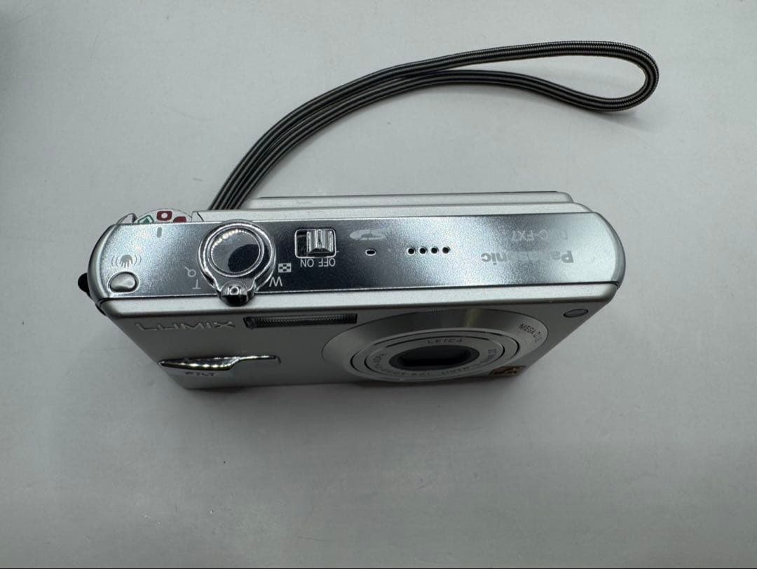 Panasonic LUMIX DMC-FX7 デジタルカメラ