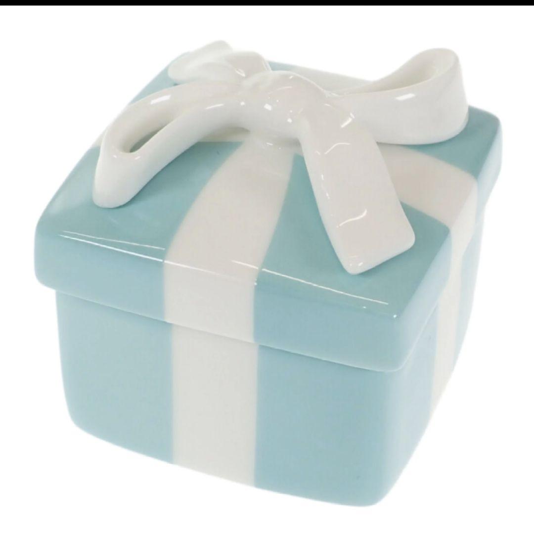 Tiffany プレゼントボックス型 アクセサリーケース