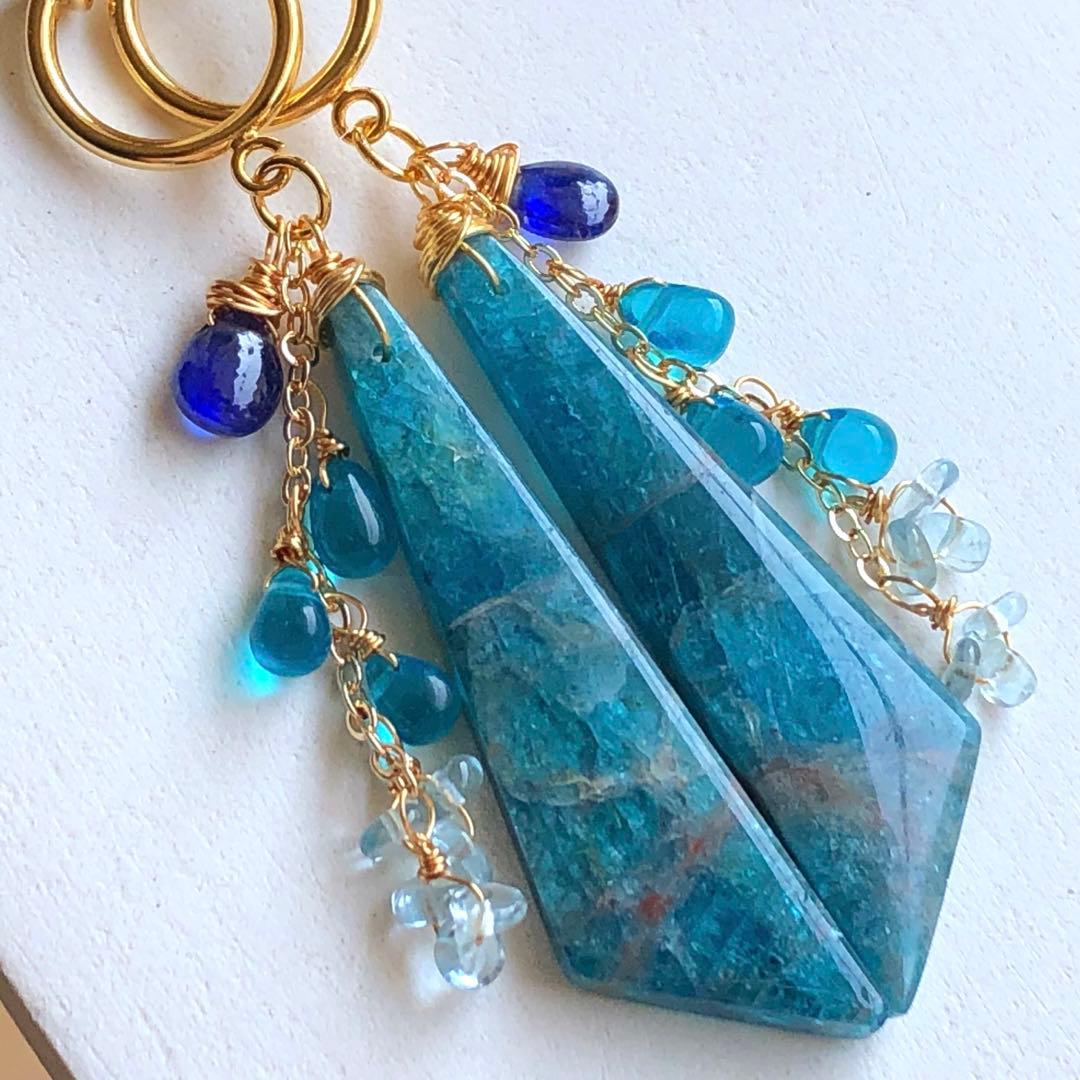 天然石☆きららブルーアパタイトのピアス14kgf
