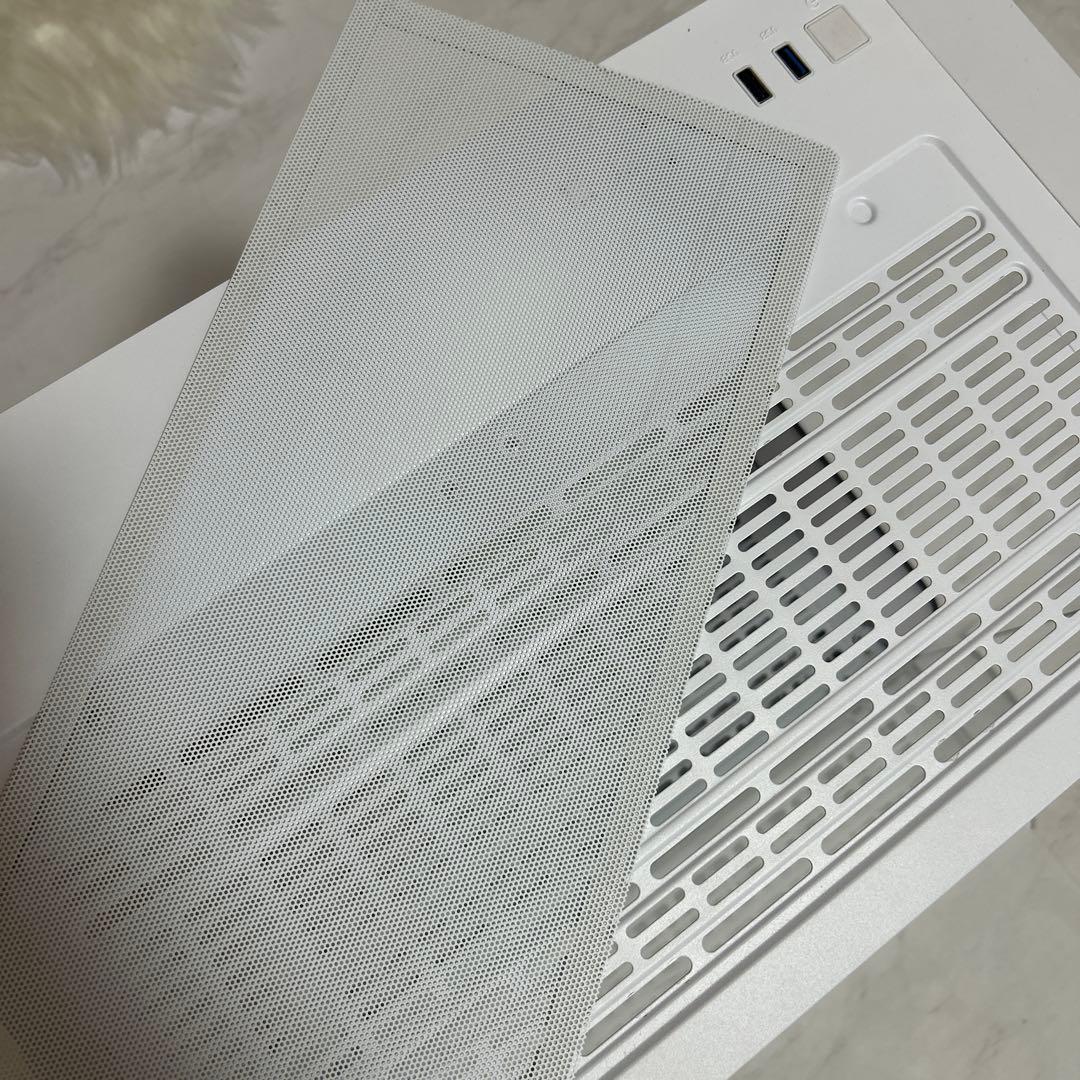 ネ*阪様 AsiaHorse Micro ATX PCケース ミドルタワー　白