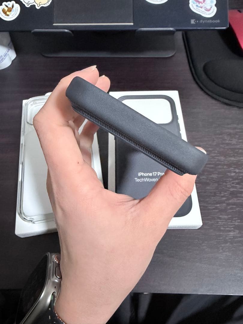 Iphone17pro ケース テックウーブンブラック & クリアケース