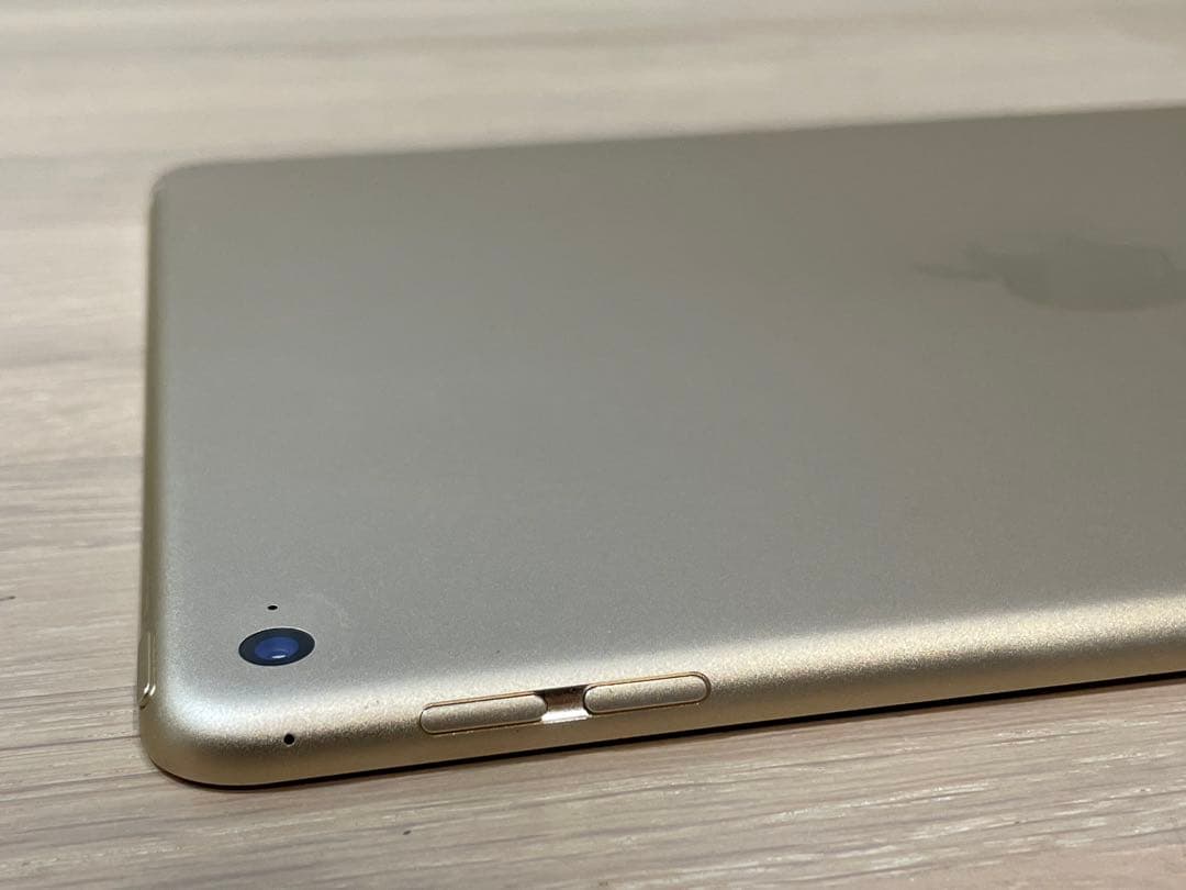 D*i様 iPad Air 2 64GB ゴールド Wi-Fiモデル