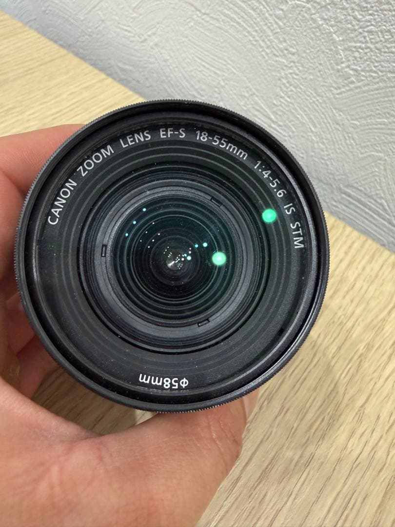 Canon EOS Kiss X10 Kit キャノン　カメラ　一眼レフ