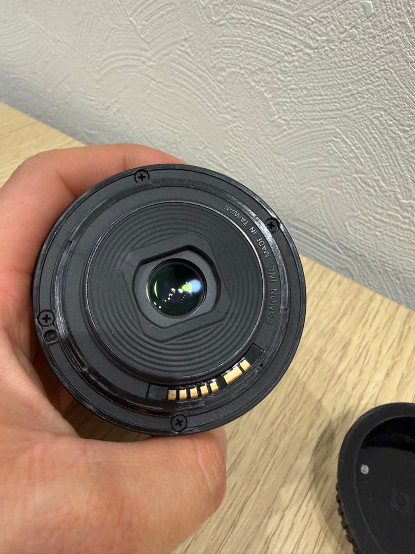 Canon EOS Kiss X10 Kit キャノン　カメラ　一眼レフ