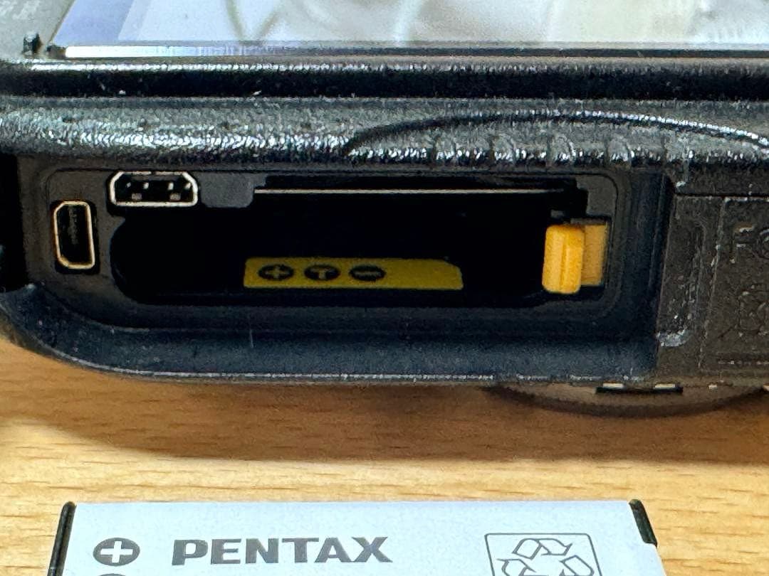 RICOH WG-4 デジタルカメラ USBケーブル、バッテリー付