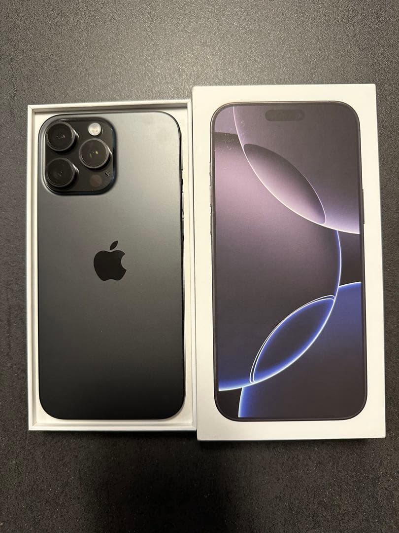 iphone 16 Pro max 256gb バッテリ99% 充放電212回