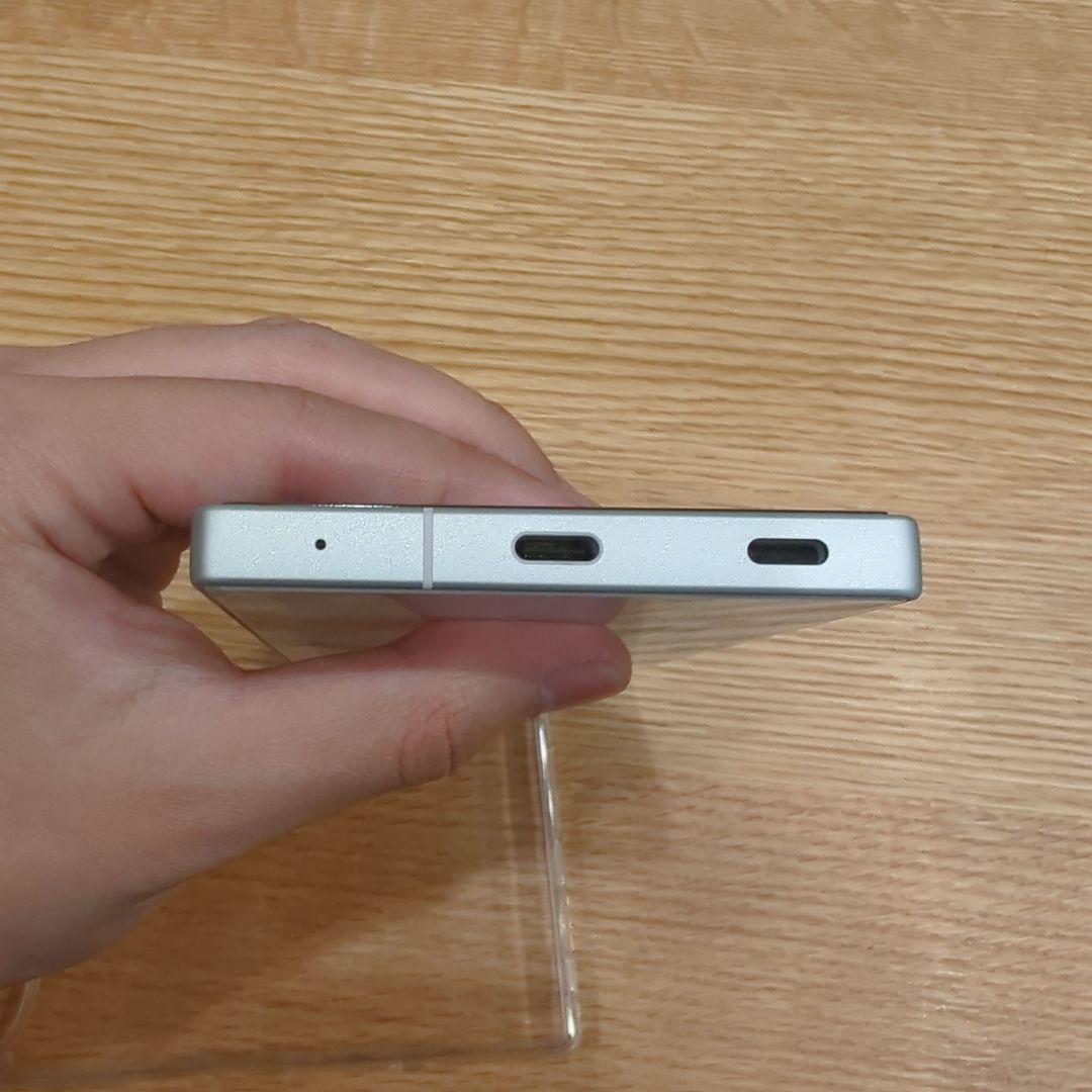 シャープ AQUOS R9 ホワイト SIMロック解除済み