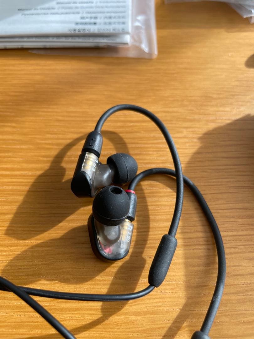 audio technica ATH-E50 インナーイヤーヘッドホン