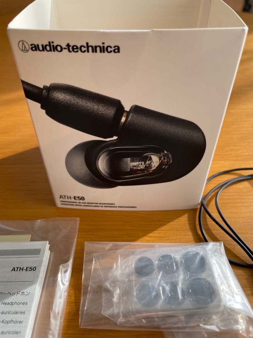 audio technica ATH-E50 インナーイヤーヘッドホン